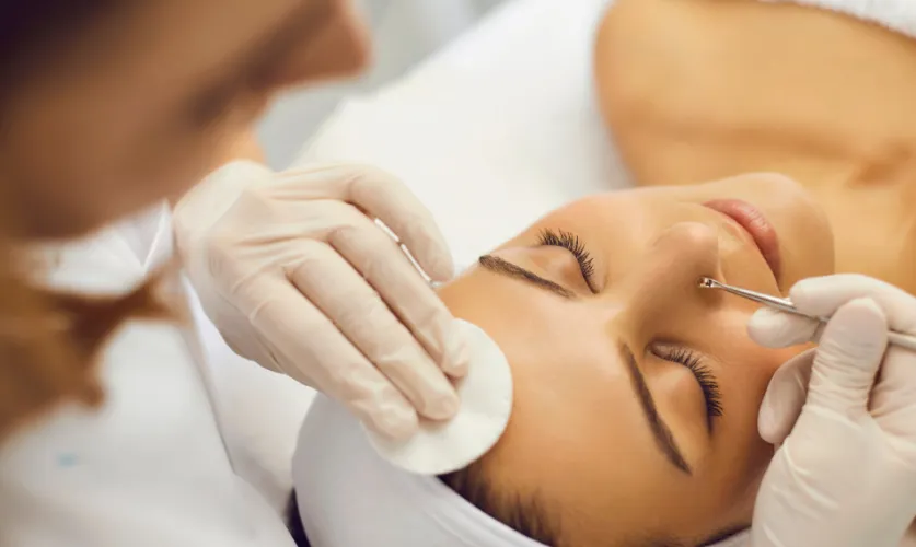 Comedone Extraction Treatment