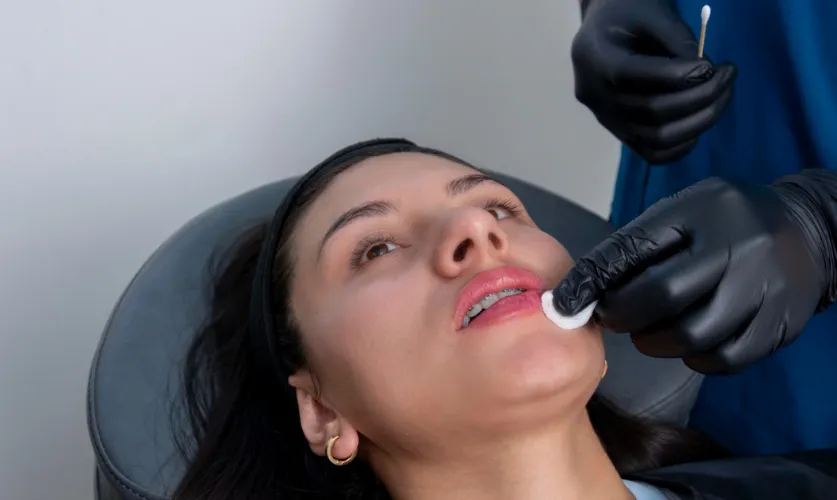Lip Pigmentation / Lip Lightening / Dark Lip Treatment